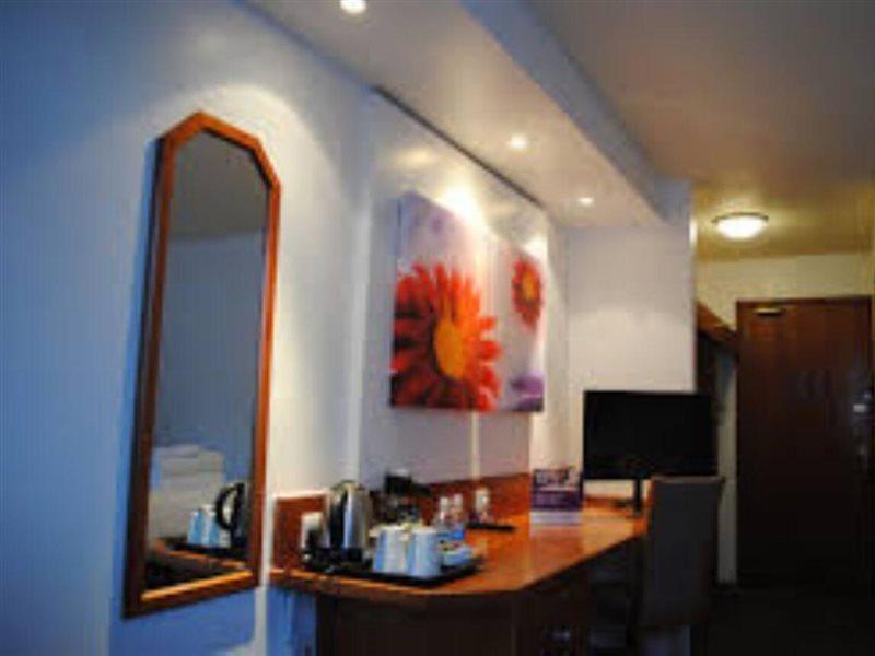 Bluemont Hotel Bromsgrove Exterior foto