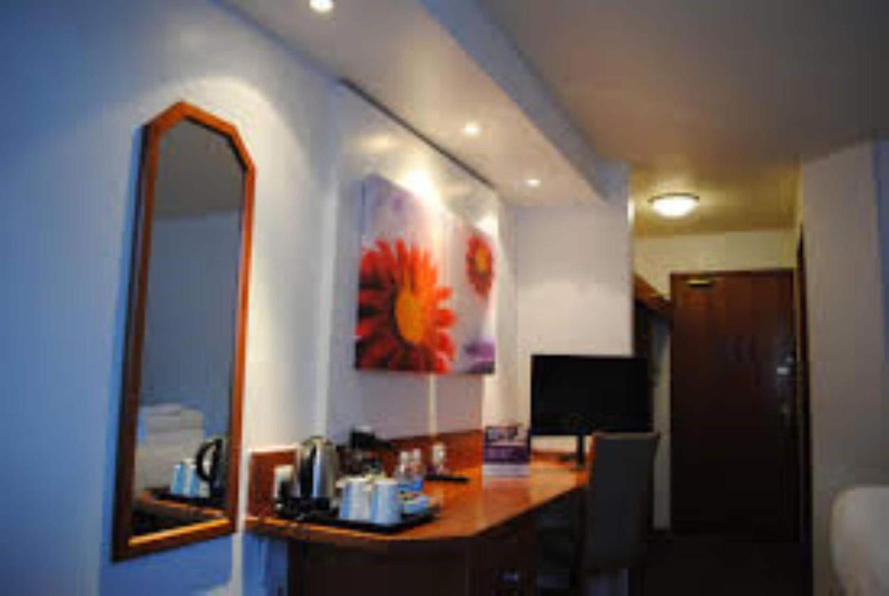 Bluemont Hotel Bromsgrove Exterior foto